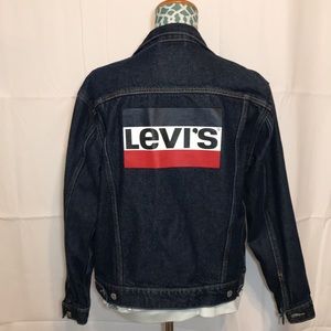 Levi’s Dark Denim Jacket Trucker Style Size Medium Spellout